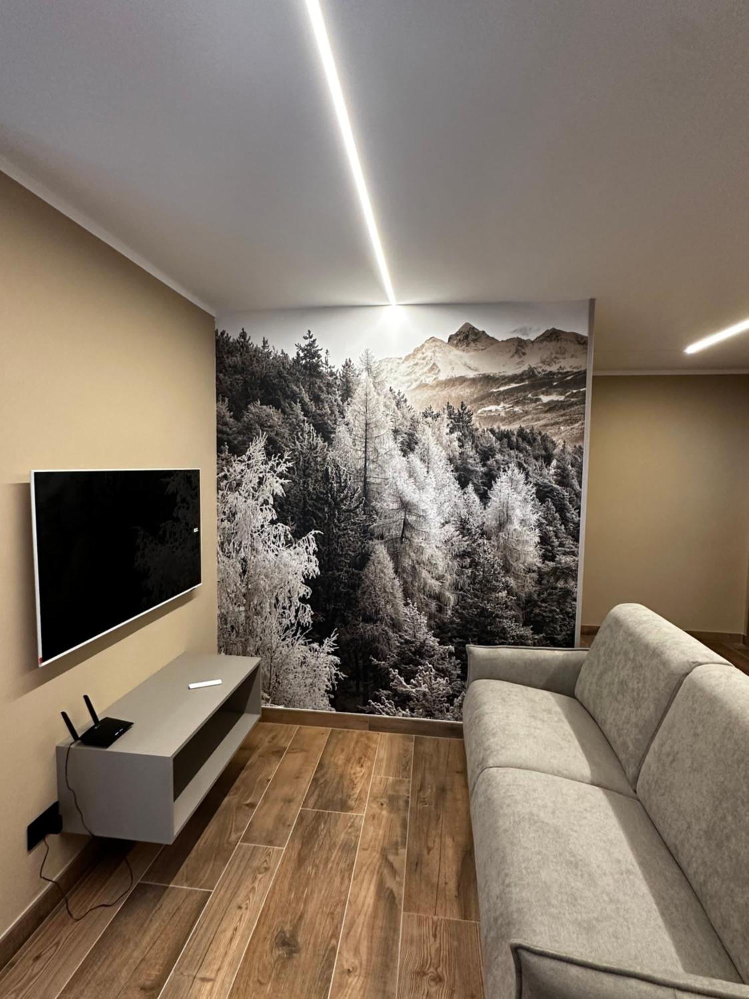 Aosta Center Holidays Apartments Екстер'єр фото